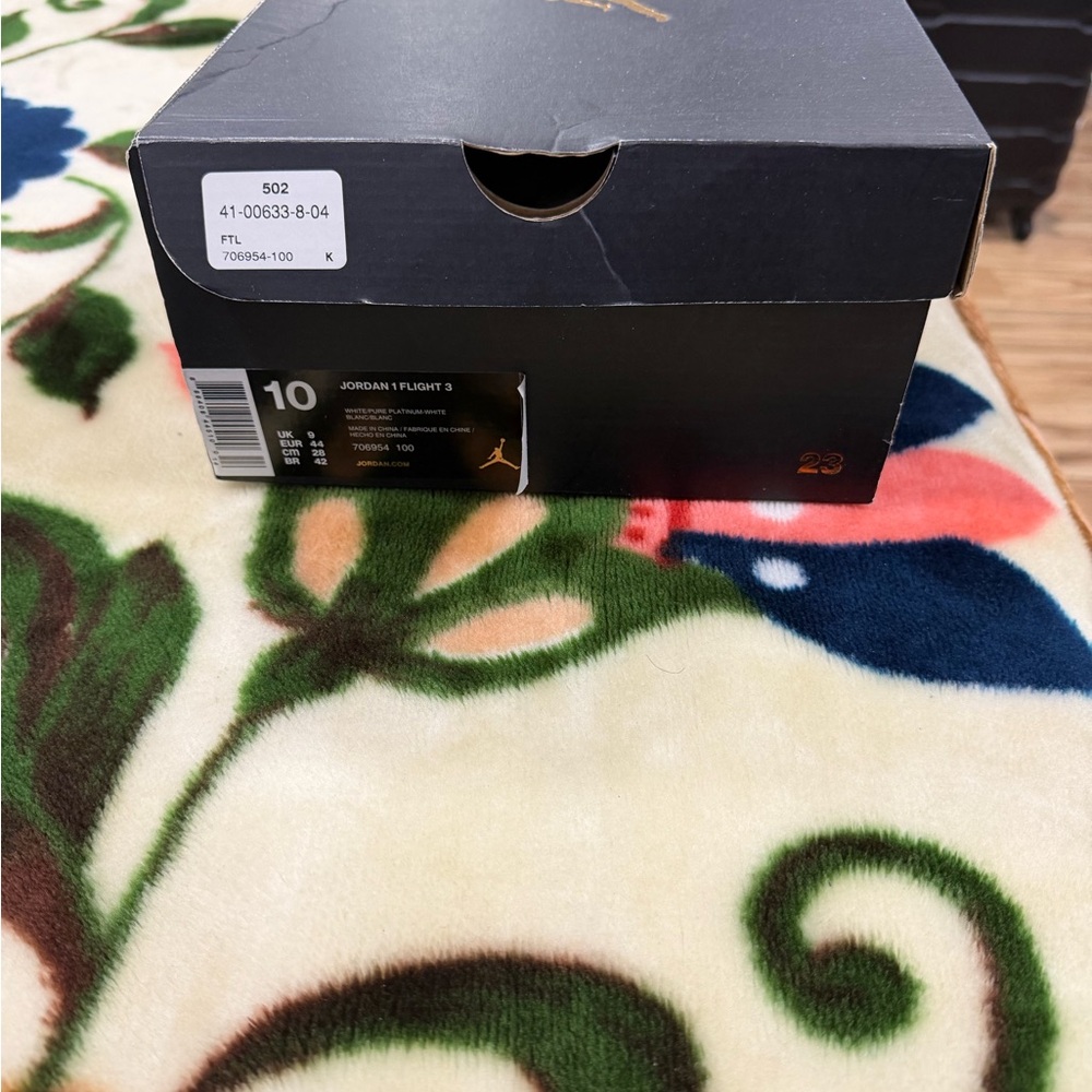 Jordan White Shoe Box